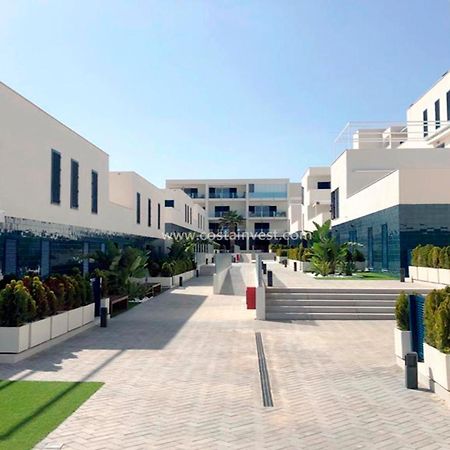 شقة Palmview Poolside Heaven In Turquesa Del Mar أوريويلا المظهر الخارجي الصورة
